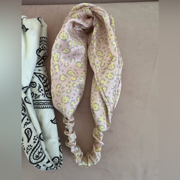 NWOT Colorful Bandana Headband set. 9 headbands. Mixed styles, colors & fabric - Picture 5 of 5